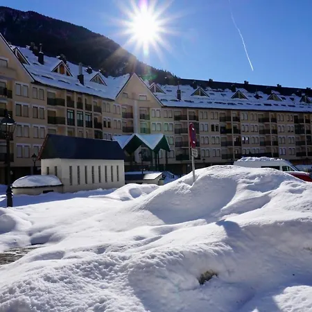 El Refugio De La Ardilla, Canfranc-estacion