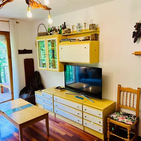 El Refugio De La Ardilla, Canfranc-estacion Apartman *