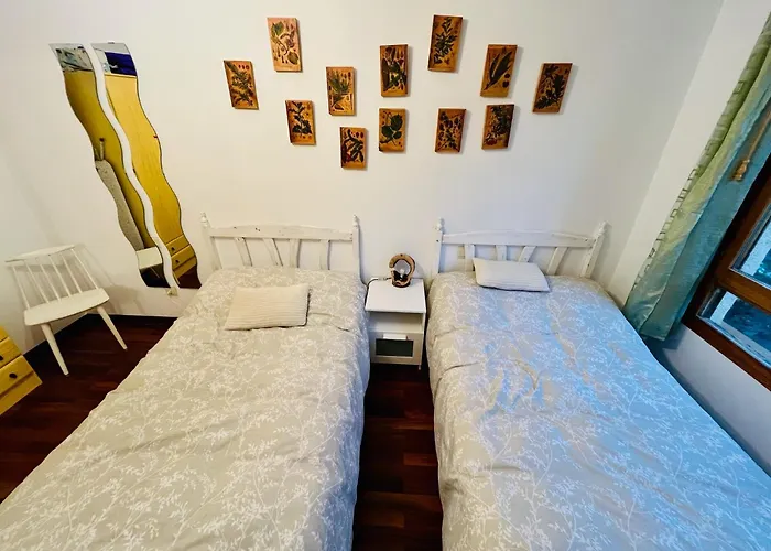 El Refugio De La Ardilla, Canfranc-estacion * Canfranc