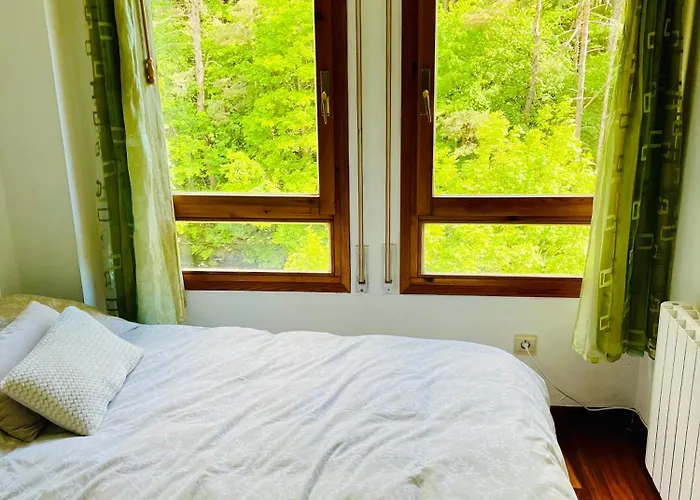 El Refugio De La Ardilla, Canfranc-estacion * Canfranc